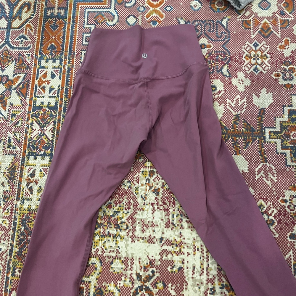 Lululemon leggings size 4 align